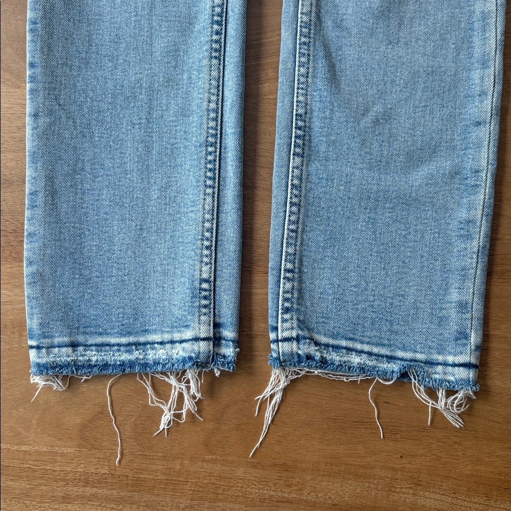 GAP Vintage Slim High Rise Jeans - Light Blue - Picture 4 of 8